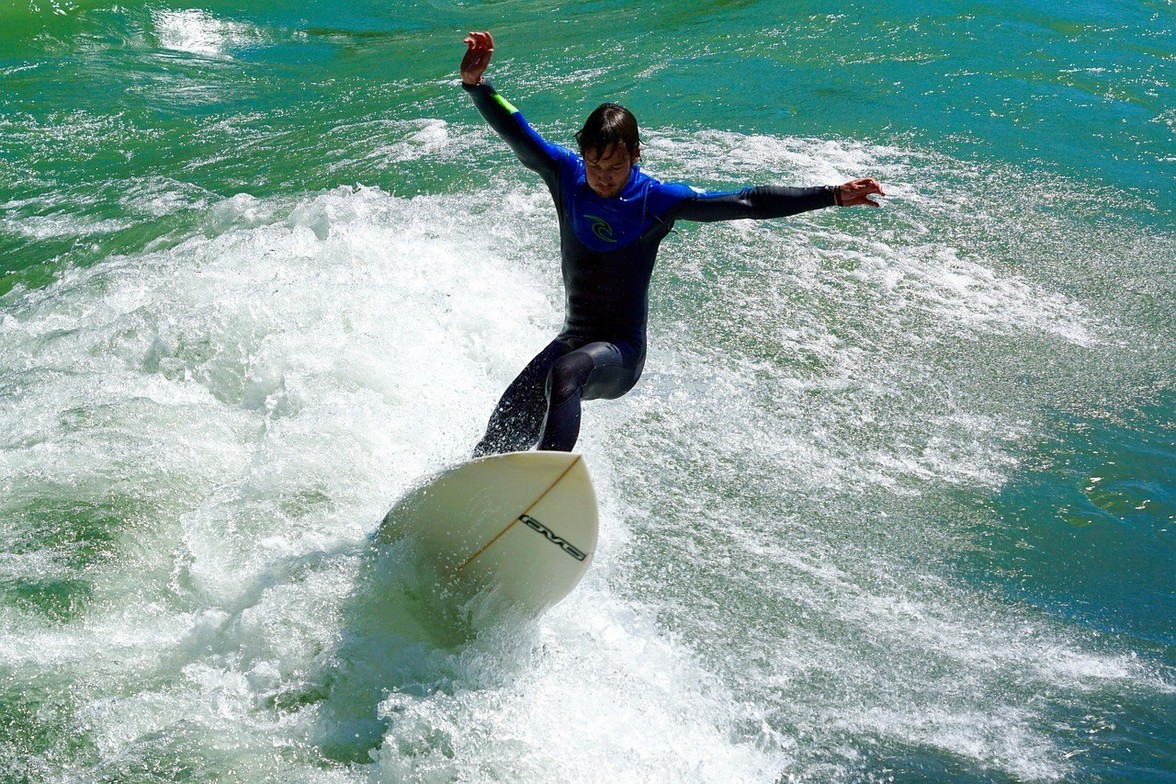 Riding a wave on a surf board - Day 3